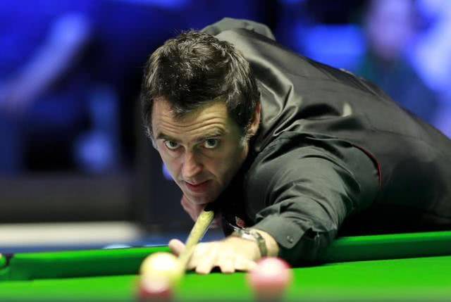 纳在客场的 纳在客场的