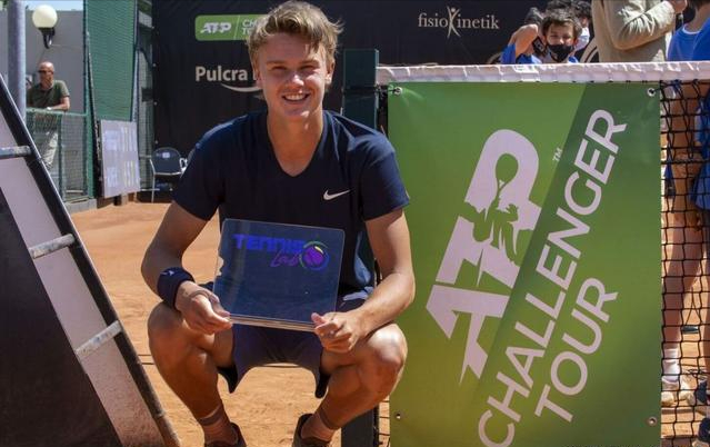 的两场焦点 的两场焦点