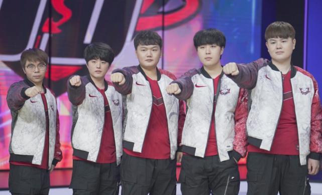 围绕年轻核 围绕年轻核