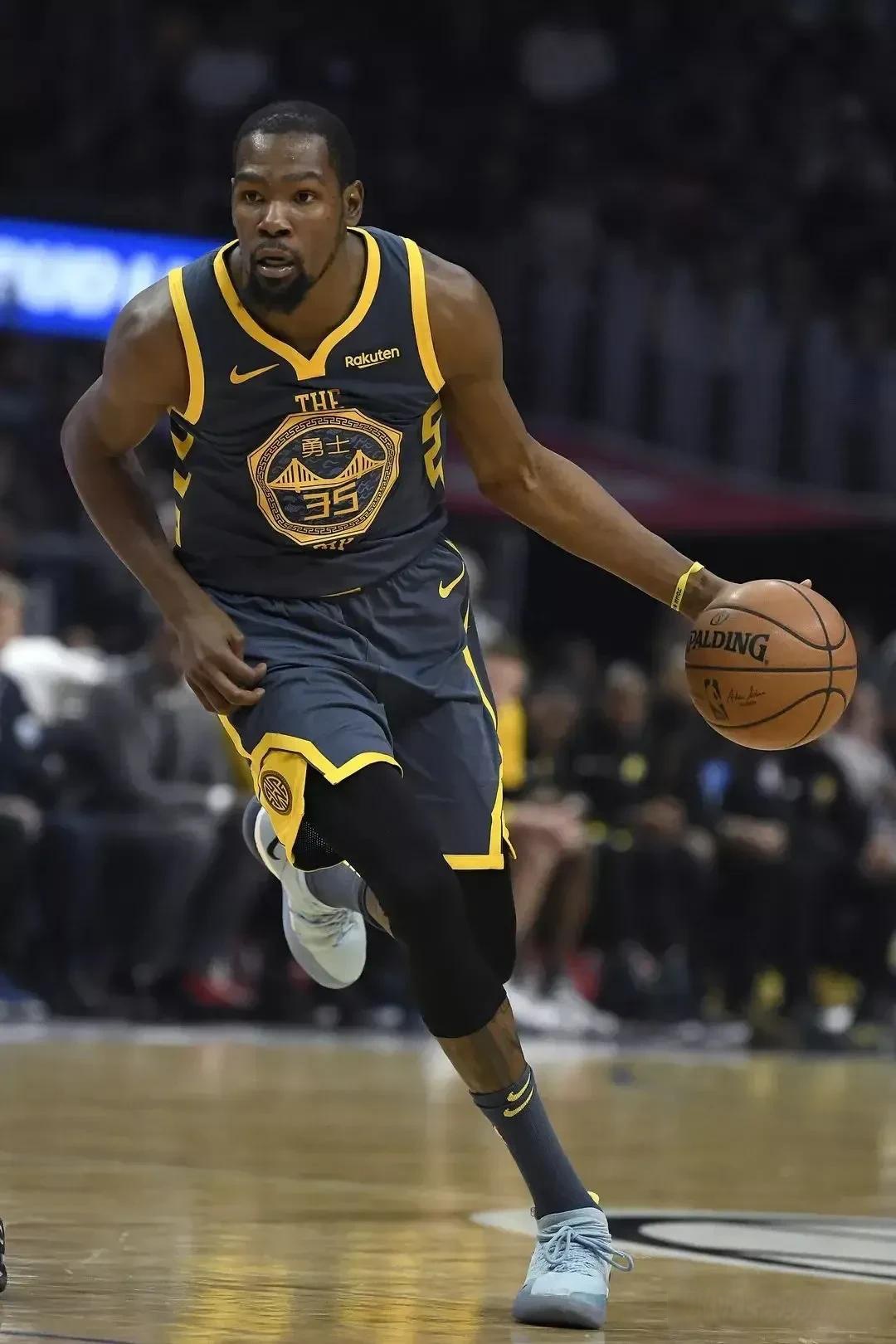 为了遏制这 为了遏制这