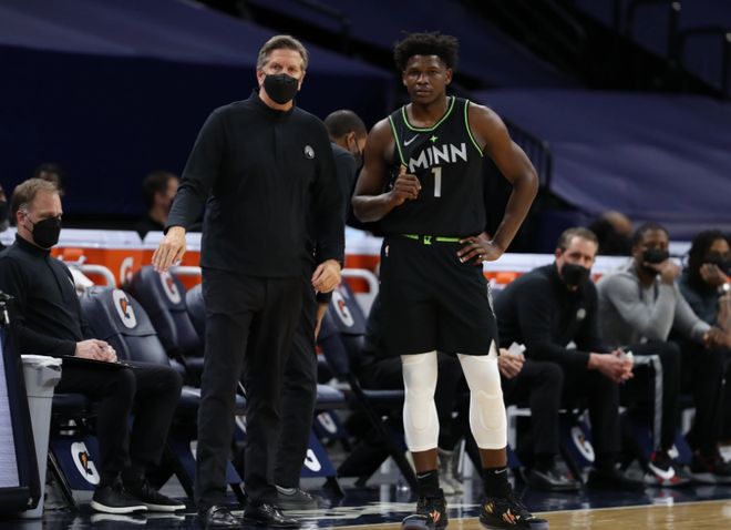 球员也站了 球员也站了