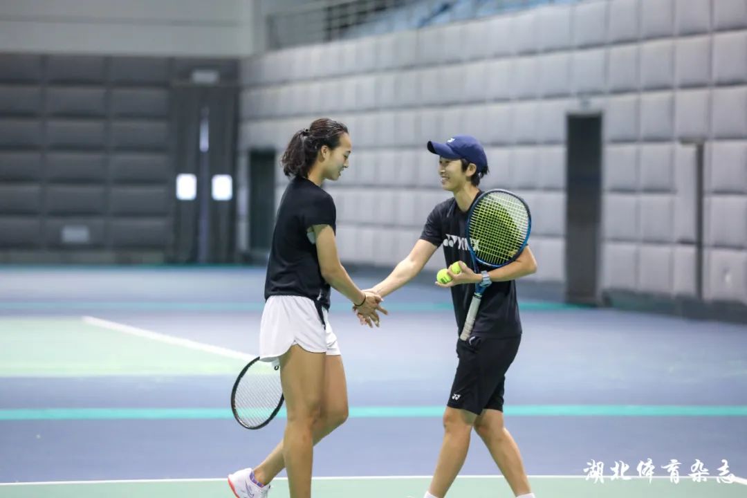 利裁判马里 利裁判马里